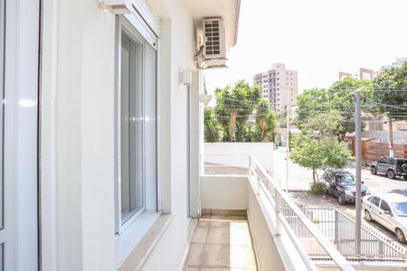 Casa à venda com 160m², 3 quartos e 2 vagas Casa à venda com 160m², 3 quartos e 2 vagasSacada