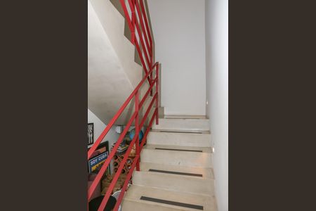 Escada de casa à venda com 3 quartos, 160m² em Alto da Lapa, São Paulo