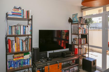 Sala de casa à venda com 3 quartos, 160m² em Alto da Lapa, São Paulo