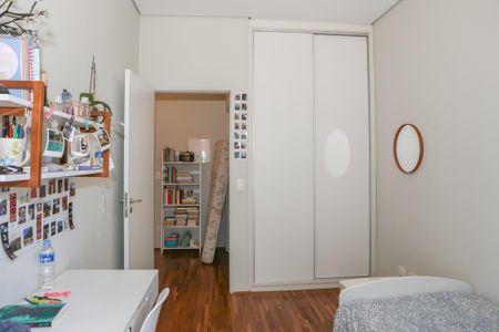 Casa à venda com 160m², 3 quartos e 2 vagas Casa à venda com 160m², 3 quartos e 2 vagasQuarto 3