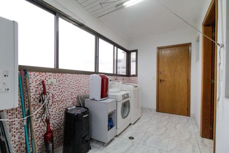 Apartamento à venda com 120m², 3 quartos e 3 vagas Apartamento à venda com 120m², 3 quartos e 3 vagasÁrea de Serviço