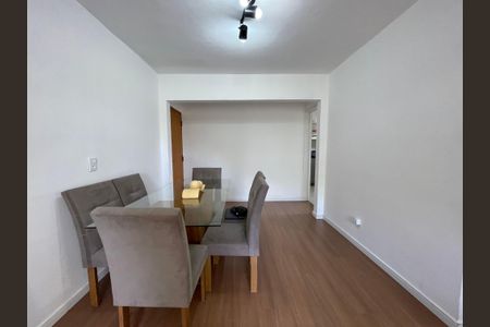 Casa à venda com 64m², 2 quartos e 1 vagaSala