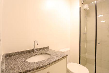 Apartamento para alugar com 34m², 2 quartos e sem vagaBanheiro
