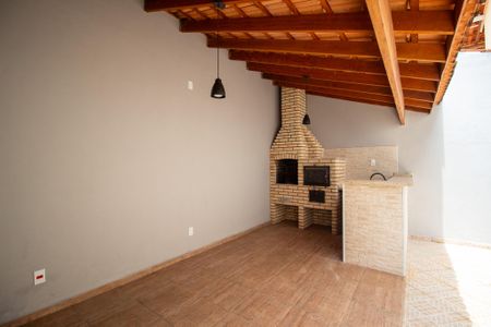 Casa de condomínio para alugar com 75m², 2 quartos e 2 vagas Casa de condomínio para alugar com 75m², 2 quartos e 2 vagasÁrea gourmet