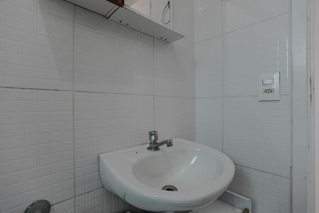 Apartamento para alugar com 55m², 2 quartos e sem vaga Apartamento para alugar com 55m², 2 quartos e sem vagaBanheiro