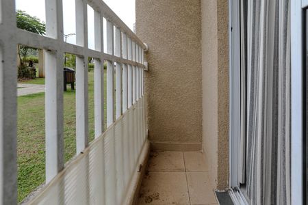 Sacada de apartamento para alugar com 2 quartos, 55m² em Vila Mogilar, Mogi das Cruzes