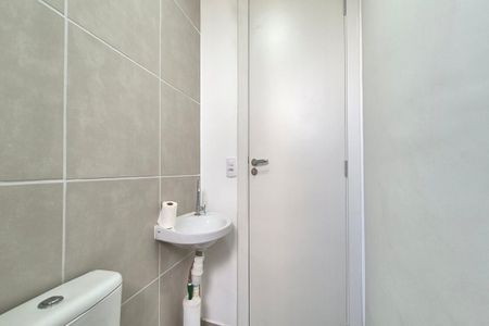 Apartamento à venda com 42m², 2 quartos e 1 vaga Apartamento à venda com 42m², 2 quartos e 1 vagaBanheiro