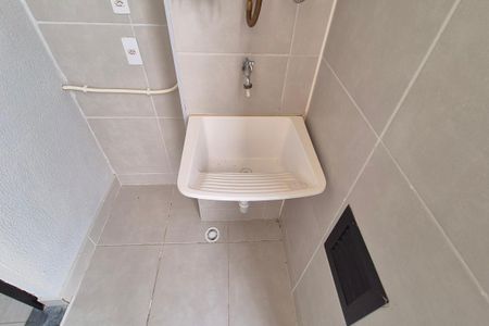 Apartamento à venda com 42m², 2 quartos e 1 vaga Apartamento à venda com 42m², 2 quartos e 1 vagaÁrea de Serviço