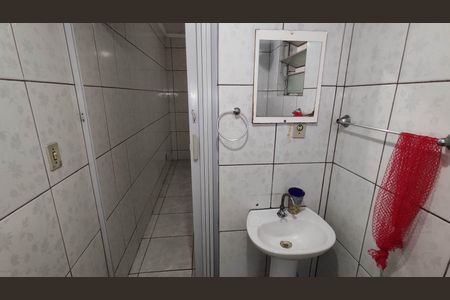 Banheiro de casa para alugar com 1 quarto, 40m² em Vila Nova Curuca, São Paulo