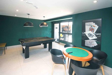 Studio para alugar com 30m², 1 quarto e sem vaga Studio para alugar com 30m², 1 quarto e sem vagaSala de Jogos