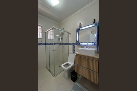 Casa à venda com 281m², 3 quartos e 2 vagasBanheiro Corredor