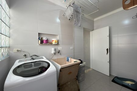 Casa à venda com 281m², 3 quartos e 2 vagasÁrea de Serviço