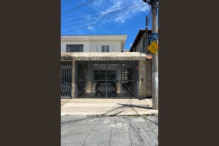 Casa à venda com 281m², 3 quartos e 2 vagasFachada