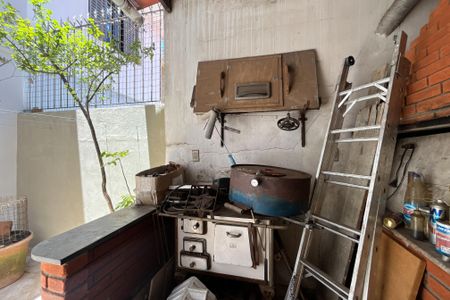 Casa à venda com 281m², 3 quartos e 2 vagasQuintal