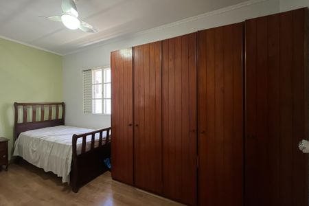 Casa à venda com 281m², 3 quartos e 2 vagasQuarto 1