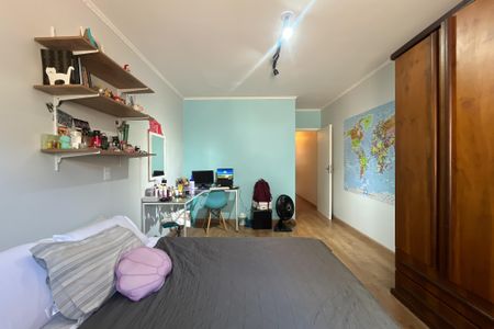 Casa à venda com 281m², 3 quartos e 2 vagasQuarto 2