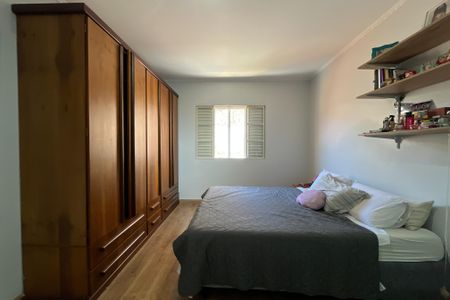 Casa à venda com 281m², 3 quartos e 2 vagasQuarto 2