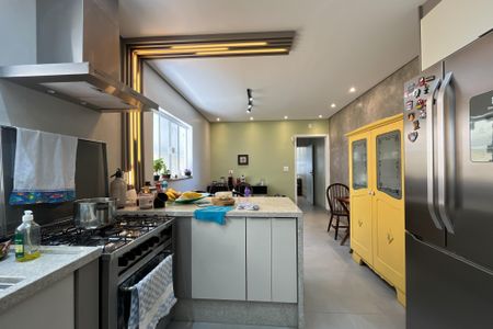 Casa à venda com 281m², 3 quartos e 2 vagasCozinha