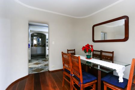 Apartamento à venda com 110m², 2 quartos e 2 vagasSala 