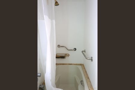 Apartamento à venda com 110m², 2 quartos e 2 vagasBanheiro da Suíte