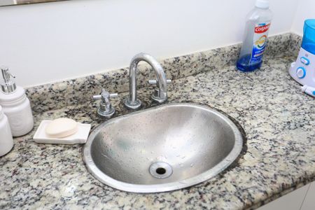 Apartamento à venda com 110m², 2 quartos e 2 vagasBanheiro da Suíte