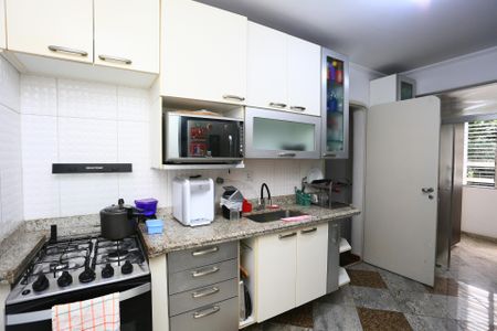 Apartamento à venda com 110m², 2 quartos e 2 vagascozinha