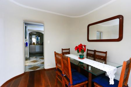 Apartamento à venda com 110m², 2 quartos e 2 vagasSala 