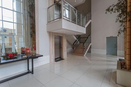 Apartamento à venda com 112m², 3 quartos e 2 vagasHall social