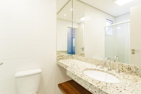 Apartamento à venda com 112m², 3 quartos e 2 vagasBanheiro da Suíte