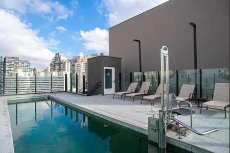 Studio para alugar com 20m², 1 quarto e sem vaga Studio para alugar com 20m², 1 quarto e sem vagaÁrea comum - Piscina