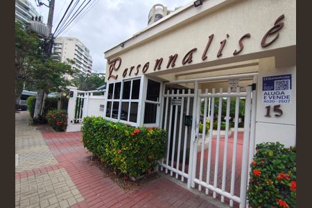 Apartamento à venda com 69m², 3 quartos e 1 vagaFachada