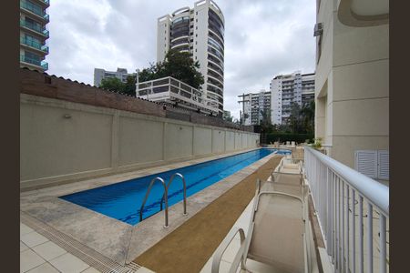 Apartamento à venda com 69m², 3 quartos e 1 vagaÁrea comum - Piscina
