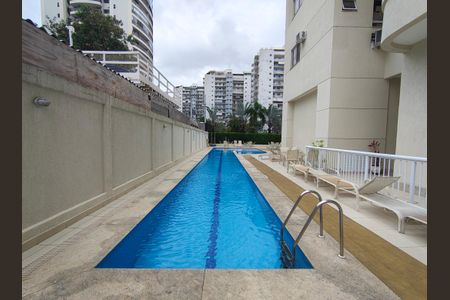 Apartamento à venda com 69m², 3 quartos e 1 vagaÁrea comum - Piscina