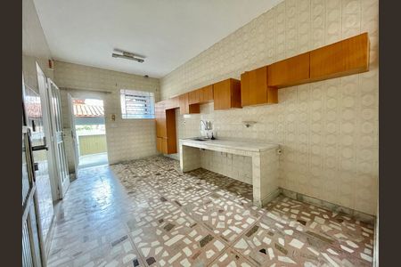 Casa para alugar com 336m², 3 quartos e 3 vagasCozinha