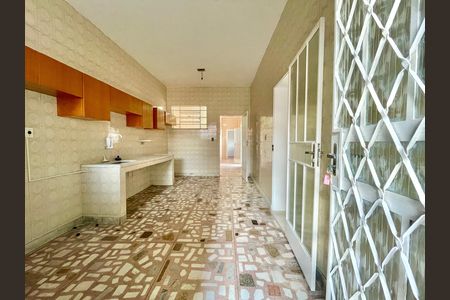 Casa para alugar com 336m², 3 quartos e 3 vagasCozinha