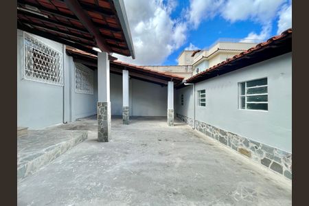 Casa para alugar com 336m², 3 quartos e 3 vagasÁrea de serviço