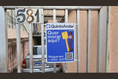 Casa para alugar com 70m², 2 quartos e sem vagaFachada