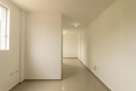 Sala de apartamento para alugar com 1 quarto, 30m² em Jardim das Américas, Curitiba