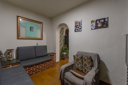 Sala 2 de casa à venda com 5 quartos, 200m² em Conjunto Lagoa, Belo Horizonte
