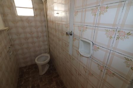 Banheiro de casa para alugar com 1 quarto, 29m² em Pestana, Osasco