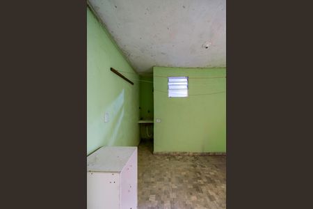 Casa para alugar com 35m², 1 quarto e sem vaga