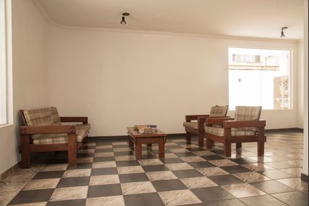 Apartamento para alugar com 80m², 2 quartos e 1 vagaHall social