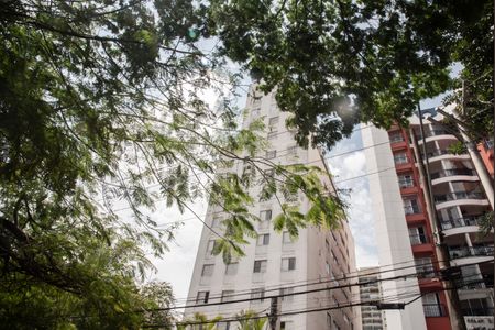 Apartamento para alugar com 80m², 2 quartos e 1 vagaFachada