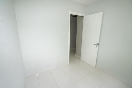 Quarto 2 de apartamento para alugar com 2 quartos, 50m² em Jardim Itu, Porto Alegre