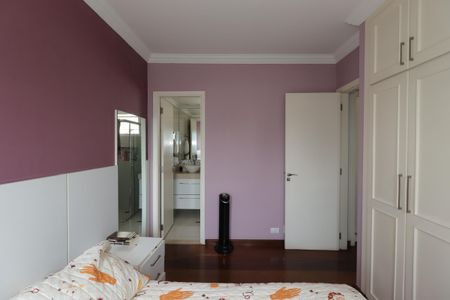 Apartamento à venda com 77m², 3 quartos e 2 vagasSuíte