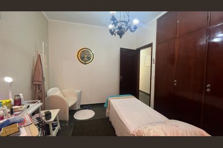 Casa à venda com 182m², 5 quartos e 4 vagas