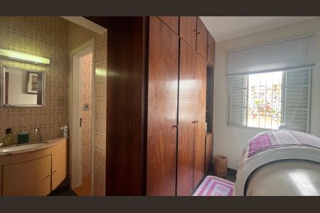 Casa à venda com 182m², 5 quartos e 4 vagas