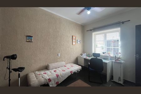 Casa à venda com 182m², 5 quartos e 4 vagas