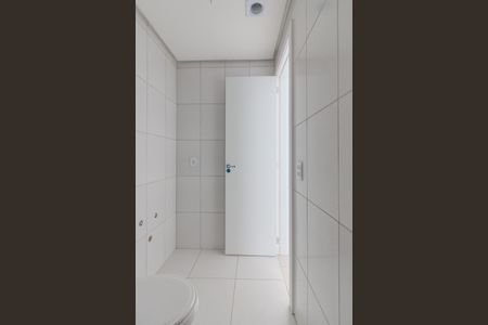 Apartamento à venda com 75m², 3 quartos e 2 vagas Apartamento à venda com 75m², 3 quartos e 2 vagasBanheiro Social