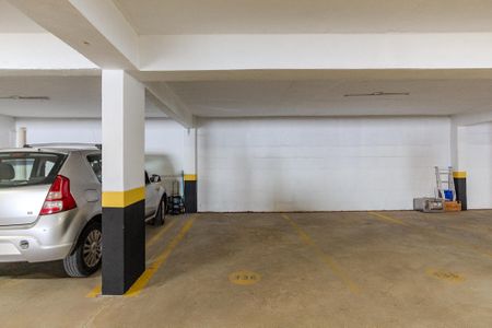 Apartamento à venda com 75m², 3 quartos e 2 vagas Apartamento à venda com 75m², 3 quartos e 2 vagasGaragem